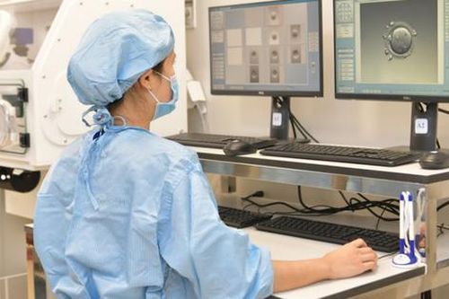 Sàng lọc phôi để có con khỏe mạnh