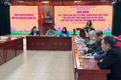 Hà Nội: Lấy ý kiến Nhân dân phường Trúc Bạch về dự thảo Luật Đất đai (sửa đổi)