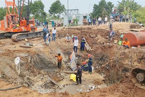 Không có dấu hiệu tội phạm vụ bé trai lọt xuống trụ bê tông mố cầu sâu 35m