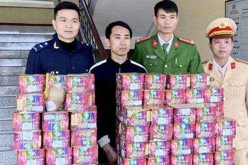 Sau Tết, vận chuyển gần 1 tạ pháo từ Lào về Việt Nam tiêu thụ