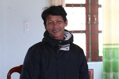 Người đàn ông Mã Liềng viết đơn thoát nghèo
