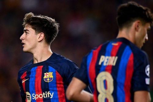 Barca tổn thất nhân sự trước trận lượt về với MU