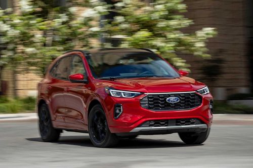 Ford Escape tạm dừng sản xuất vì lỗi phần mềm