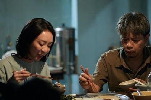 'Sốc' với thân phận của Thu Trang - Thái Hòa trong phim mới: Không vợ chồng thì là gì?