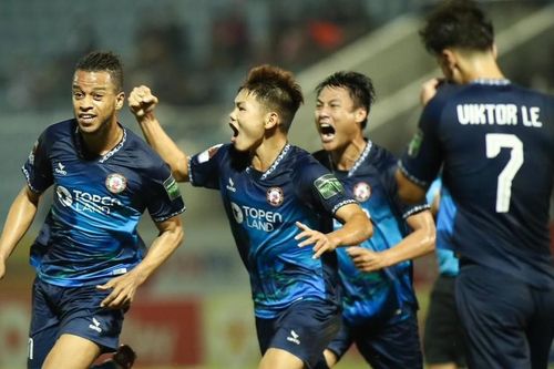 Đà Nẵng – Topenland Bình Định 2-3: Khách lên đỉnh bảng