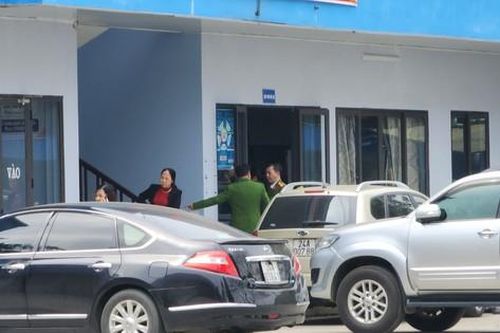Công an khám xét trung tâm đăng kiểm xe cơ giới tại Lào Cai