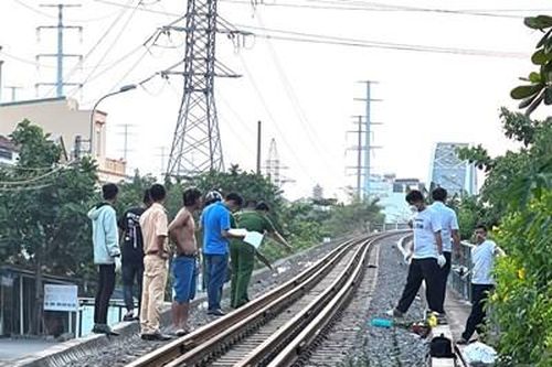 Điều tra người đàn ông bị tàu hỏa tông tử vong giữa đường ray