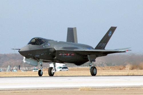 Mỹ và Đức hợp tác sản xuất máy bay tiêm kích tàng hình F-35