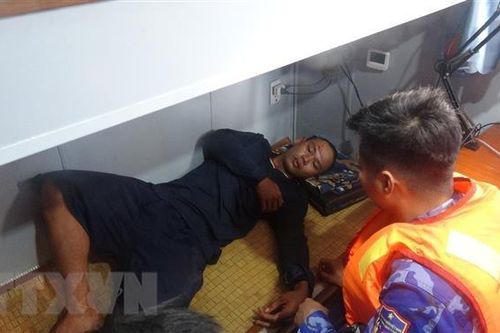 Kiên Giang: Kịp thời cứu ngư dân gặp nạn khi đang hành nghề trên biển