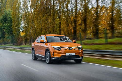 Triệu hồi gần 2.800 xe VinFast VF8 vì nguy cơ lỗi hệ thống phanh