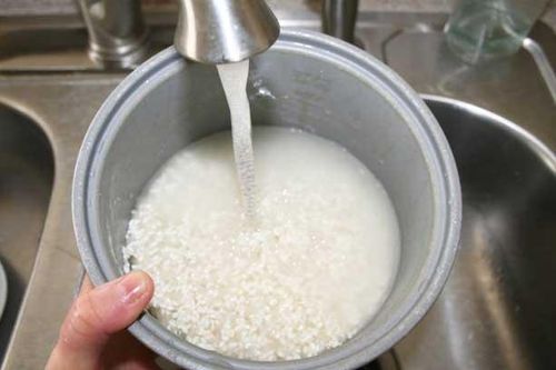 Cách nấu cơm giàu dinh dưỡng, cơm thơm dẻo đậm vị, ai cũng khen