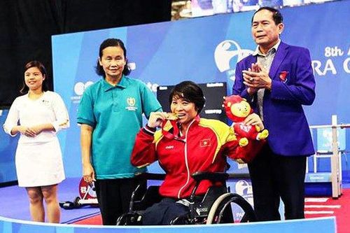 'Cô gái vàng' của cử tạ người khuyết tật Việt Nam