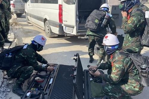 Lực lượng cứu hộ Quân đội xác định thêm 2 vị trí nạn nhân tại Thổ Nhĩ Kỳ
