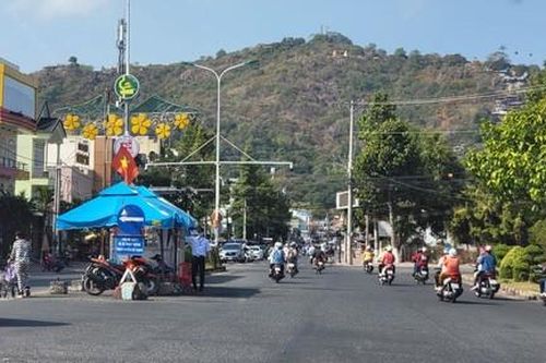 Bố trí trạm thu phí hợp lý để người dân cùng được hưởng lợi