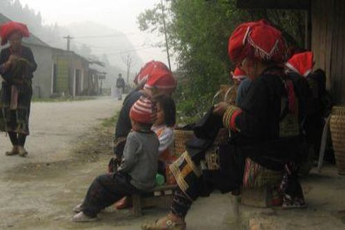 Giêng hai lên với Tả Phìn