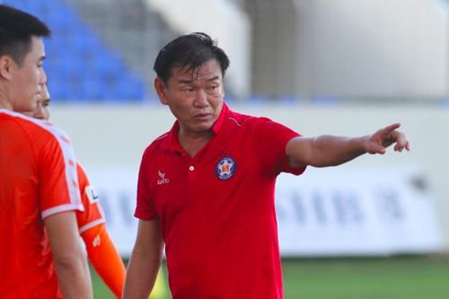 4 trận thua 3, HLV Phan Thanh Hùng chấp nhận bị sa thải