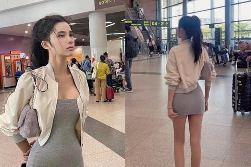 Diện đồ này ra sân bay, cô gái được khen hết lời vừa đẹp vừa kín