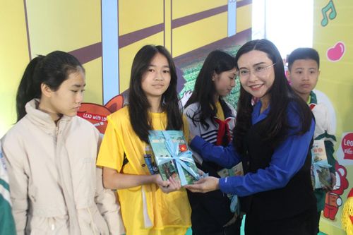 Tưng bừng Ngày hội 'Tuổi trẻ Việt Nam - Rèn đức luyện tài, dẫn dắt tương lai'
