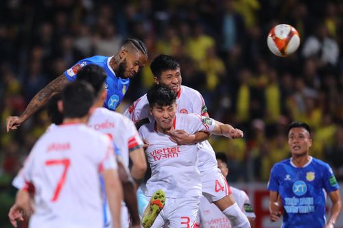 Hòa không bàn thắng, Viettel và Nam Định mất cơ hội dẫn đầu V-League