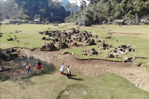 Khám phá Hang Táu - ngôi làng nguyên sơ, yên bình ở Sơn La