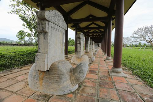 Văn miếu Huế thu hút du khách