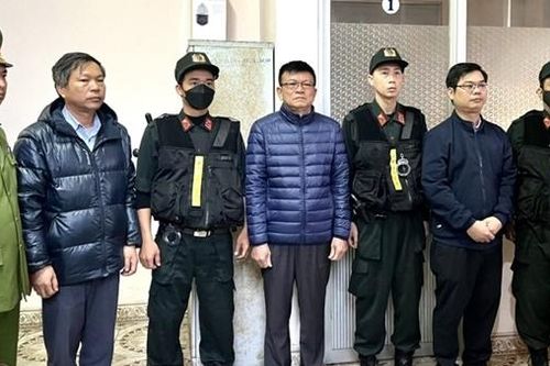 Trung tâm đăng kiểm Thừa Thiên Huế hoạt động thế nào sau khi ban giám đốc bị bắt?
