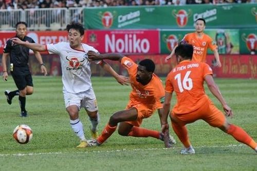 Công an Hà Nội chia điểm với Hoàng Anh Gia Lai