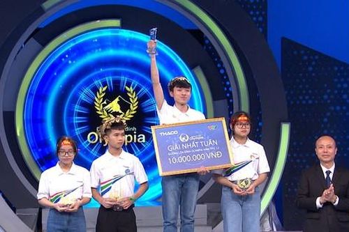 'Học bá' Ninh Bình chạy nước rút thành công, dẫn đầu đoàn leo núi Đường Lên Đỉnh Olympia