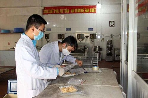Vẫn lo ngại an toàn thực phẩm mùa lễ hội