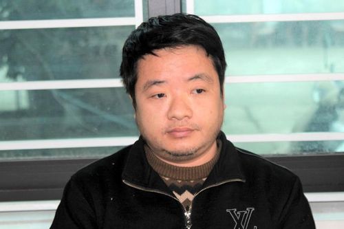 Bắt phó giám đốc trung tâm đăng kiểm và 2 thuộc cấp tại Nghệ An