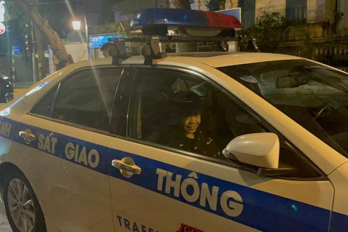 Lái xe vi phạm nồng độ cồn vẫn chở học sinh đi tham quan Hà Nội