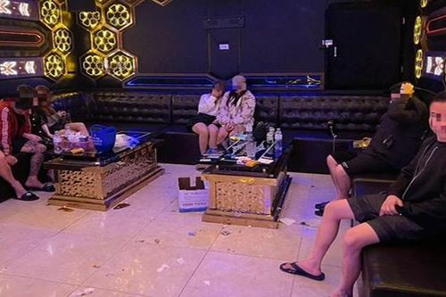 Xử phạt loạt quán karaoke mở 'chui' sai quy định tại Bắc Giang