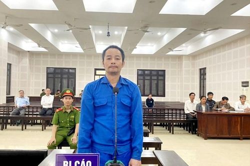 Đánh chết người vì bị nhắc nhở mở bạt xe theo quy định