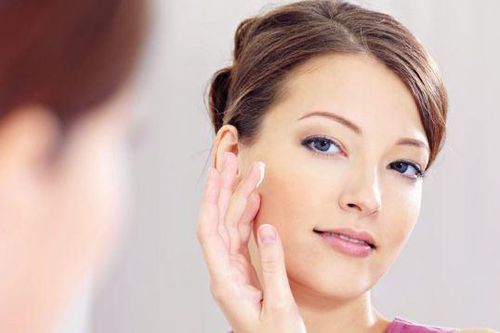 Để da luôn rạng rỡ suốt mùa hè