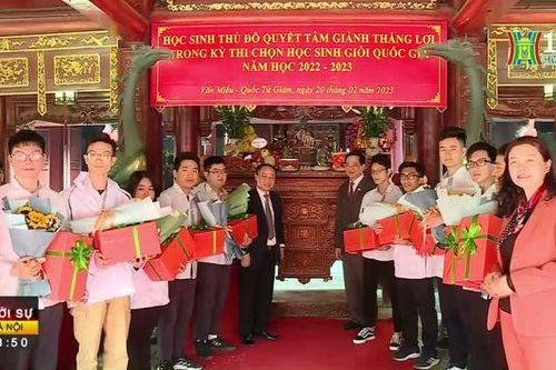 Gặp mặt đội tuyển Hà Nội dự kỳ thi học sinh giỏi QG