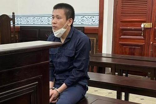 Đâm đồng nghiệp liệt tứ chi từ mâu thuẫn làm đồ ăn cho khách bị chậm