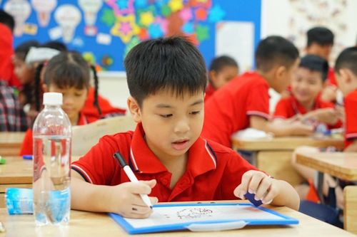 ChatGPT 'lên ngôi', giáo viên và học sinh cần thích ứng thế nào?