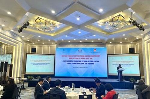 Thúc đẩy hợp tác trong giáo dục nghề nghiệp giữa Việt Nam và Vương quốc Anh