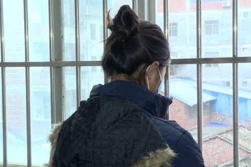 Vì tiền sính lễ, cha mẹ nhẫn tâm 'bán' con gái 16 tuổi
