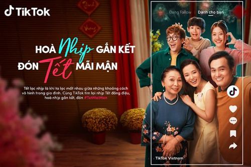 Chuyện 'lạc nhịp' và 'mãi mặn mà' của gia đình ngày Tết