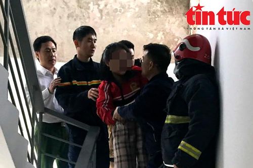 Công an quận Hoàng Mai (Hà Nội) cứu hộ thành công bé gái có ý định tự tử từ tầng 15 chung cư