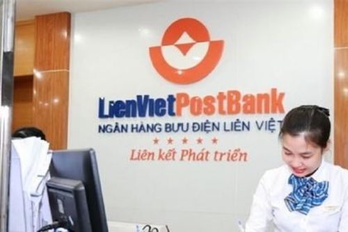 Lãnh đạo LienVietPostBank và người thân liên tục bán cổ phiếu LPB