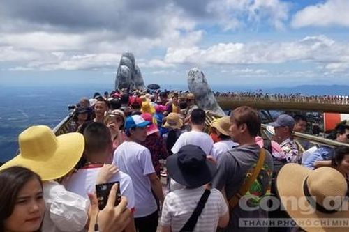 Người dân Quảng Nam, Đà Nẵng được giảm 60% giá vé tham quan Ba Na Hills