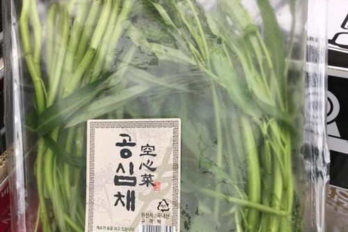 Rau muống vừa bán vừa cho, ra nước ngoài 'đại gia' mới dám ăn