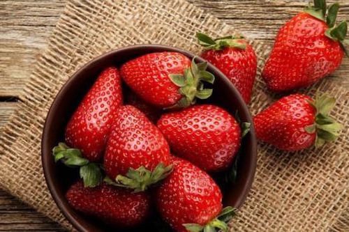 6 loại thực phẩm giúp làm sạch cao răng nhanh chóng và hiệu quả