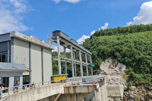 Quảng ngãi: Hầu hết các dự án thủy điện chậm tiến độ