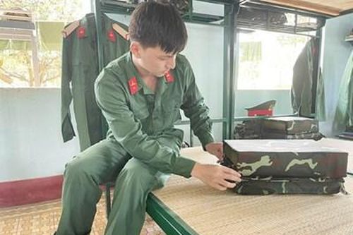 Câu chuyện thứ bốn hai: Kỹ sư công nghệ thông tin và những ngày đầu quân ngũ