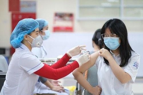 Tăng mức phụ cấp ưu đãi đối với viên chức y tế dự phòng, y tế cơ sở