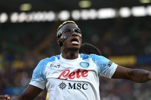 Napoli phô trương sức mạnh, đe dọa những gã khổng lồ của Champions League