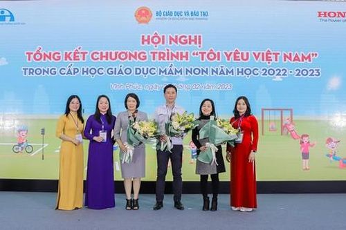Thiết lập thế giới quan về an toàn giao thông cho hàng triệu học sinh mầm non